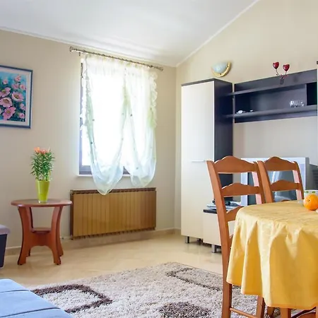 Апартаменты Roko Умаг