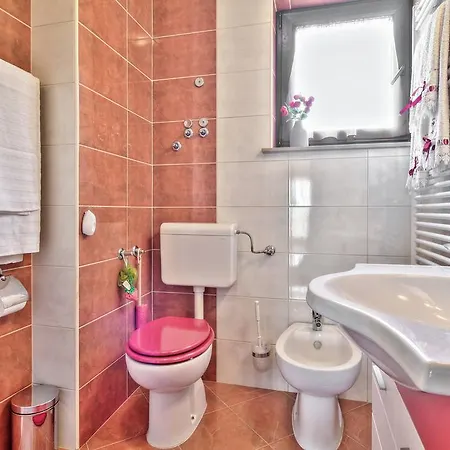 Roko Apartment *