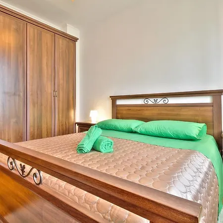 Roko Апартаменты Умаг