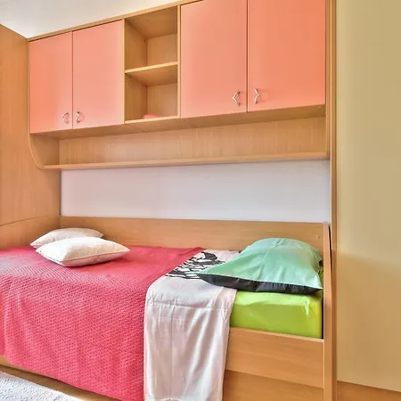 Roko Apartment *