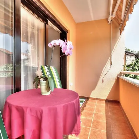 Roko Апартаменты Умаг